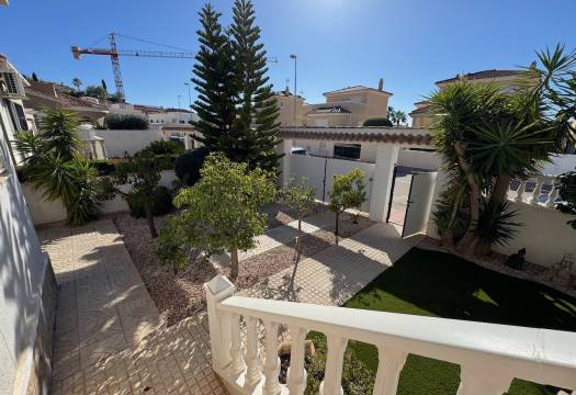 Resale - Villa - Rojales