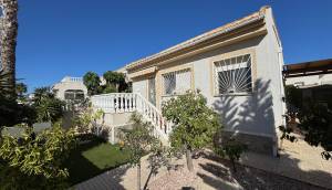 Resale - Villa - Rojales