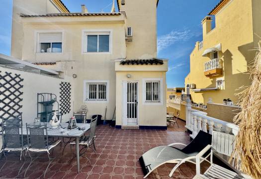 Reventa - Villa - Benimar