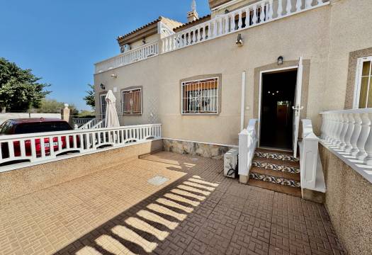 Resale - Villa - Rojales - La  Marquesa Golf