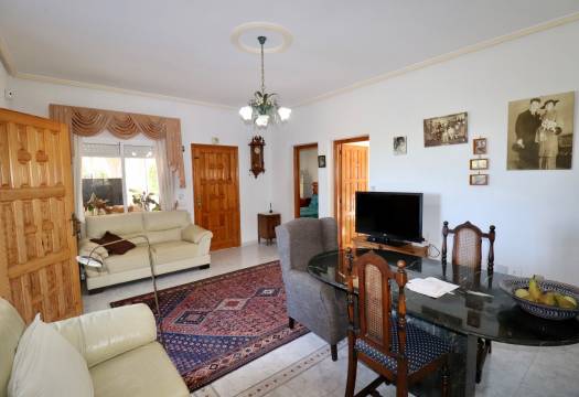 Reventa - Villa - Ciudad Quesada - Doña Pepa