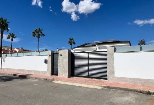 Reventa - Villa / Chalet - Ciudad Quesada - Doña Pepa