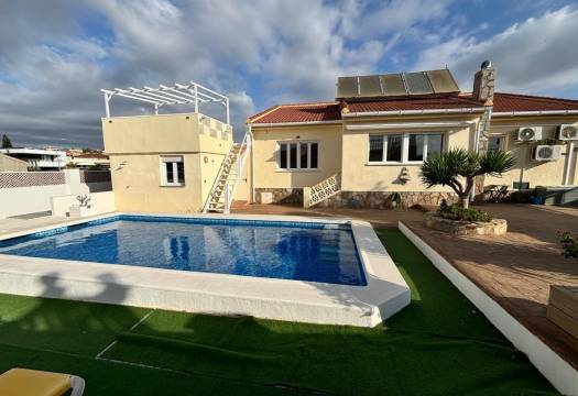 Resale - Detached Villa - Ciudad Quesada