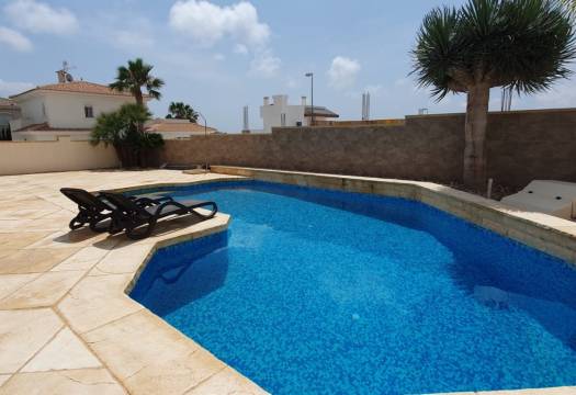 Reventa - Chalet / Villa - Ciudad Quesada