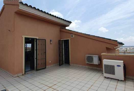 Reventa - Chalet / Villa - Ciudad Quesada