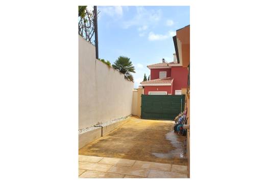 Reventa - Chalet / Villa - Ciudad Quesada