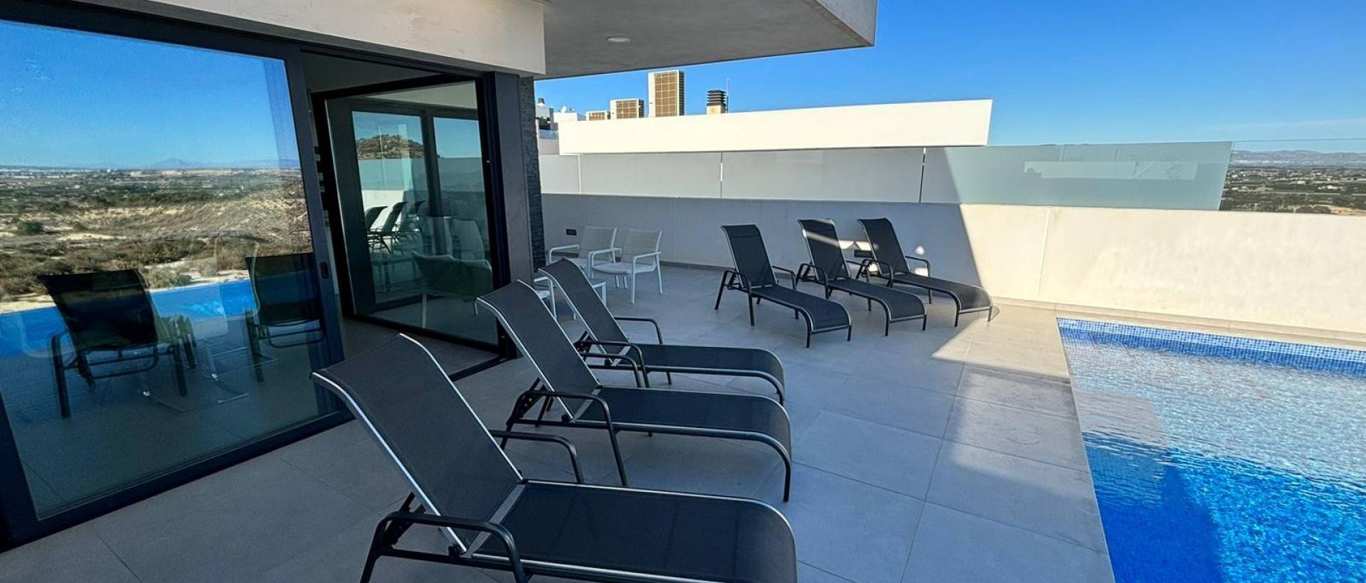 Reventa - Chalet / Villa - Ciudad Quesada