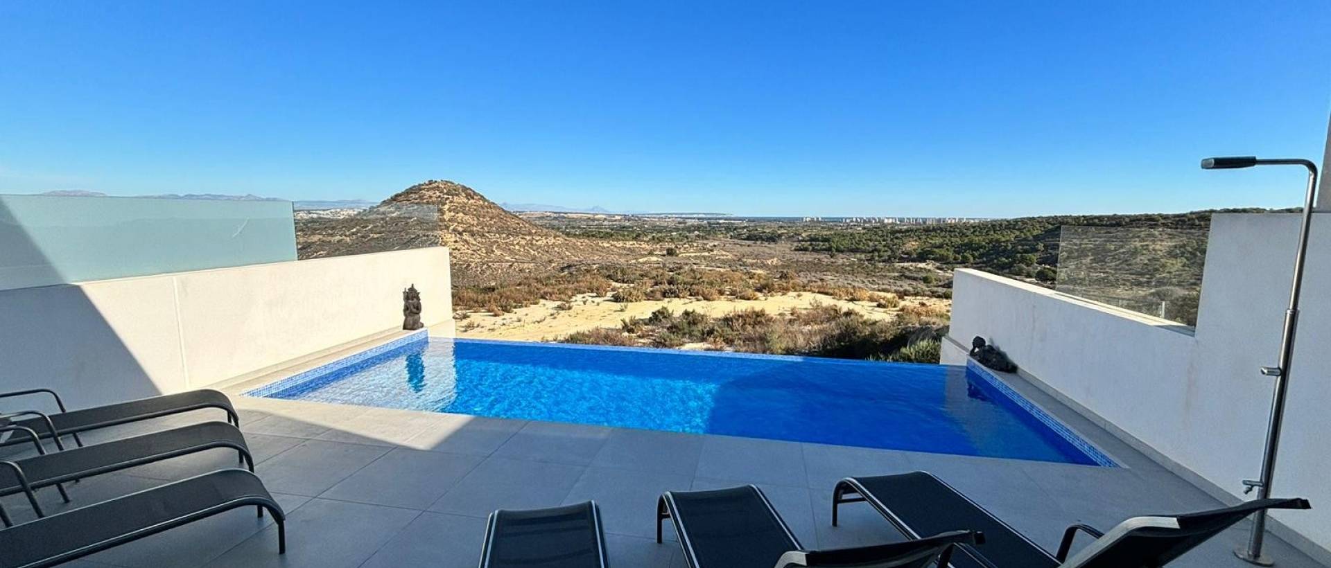 Reventa - Chalet / Villa - Ciudad Quesada
