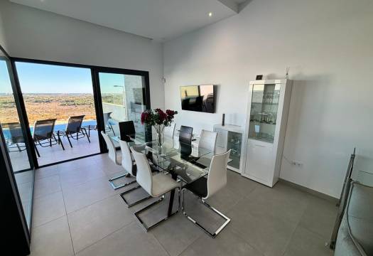 Reventa - Chalet / Villa - Ciudad Quesada