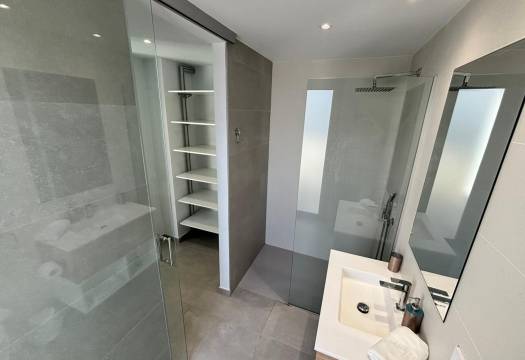 Reventa - Chalet / Villa - Ciudad Quesada