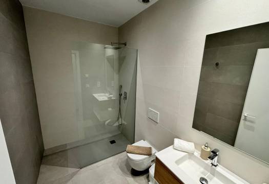 Reventa - Chalet / Villa - Ciudad Quesada