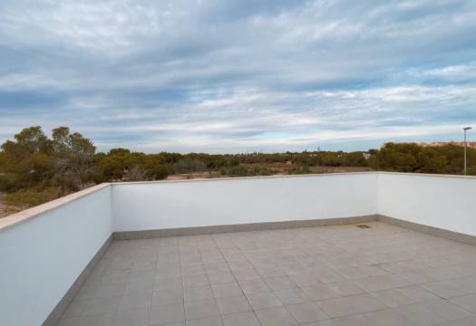 Reventa - Chalet / Villa - Mil Palmeras