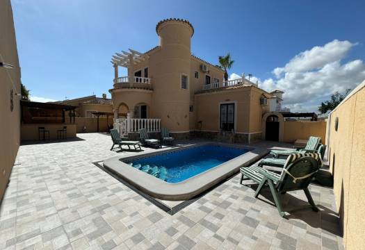 Resale - Detached House / Villa - Benijófar - Atalaya Park