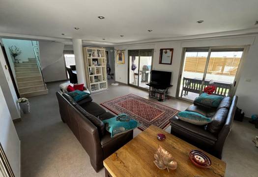 Resale - Detached Villa - Cox