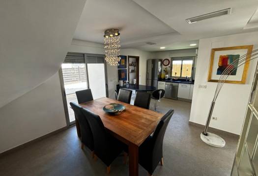 Resale - Detached Villa - Cox