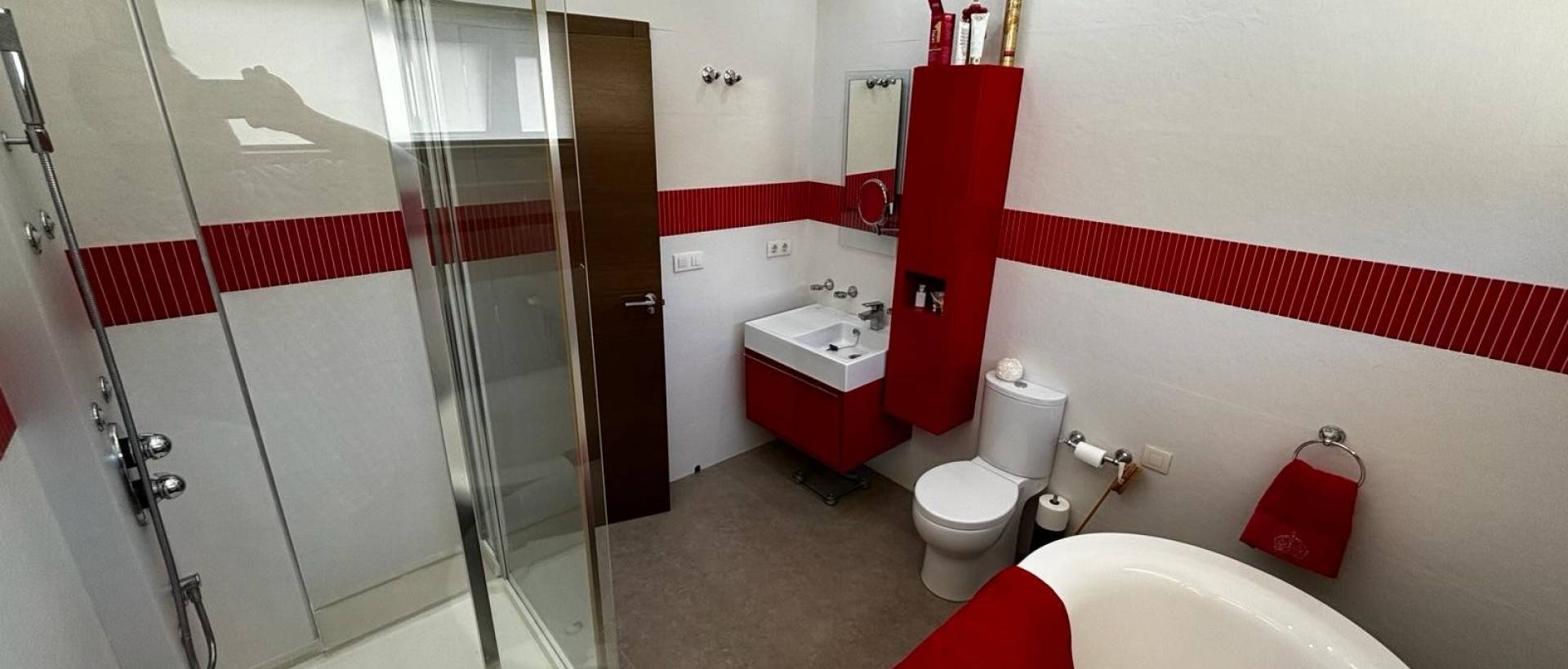 Resale - Detached Villa - Cox
