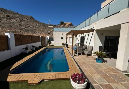 Resale - Detached Villa - Cox