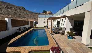 Resale - Detached Villa - Cox