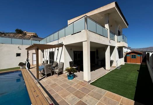 Resale - Detached Villa - Cox