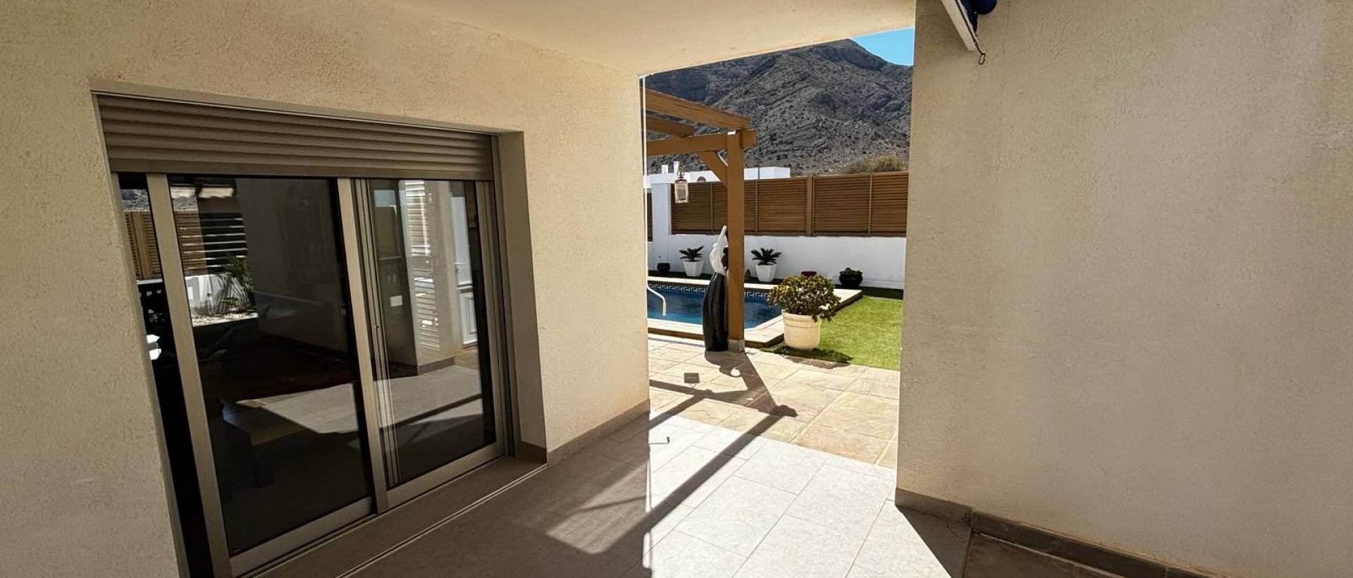 Resale - Detached Villa - Cox
