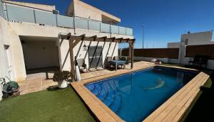 Resale - Detached Villa - Cox