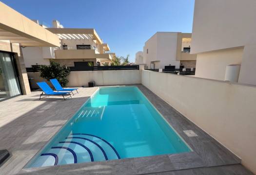 Resale - Detached House / Villa - Los Montesinos - La Herrada