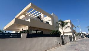 Resale - Detached House / Villa - Los Montesinos - La Herrada