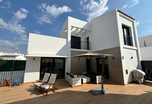 Resale - Villa - Ciudad Quesada