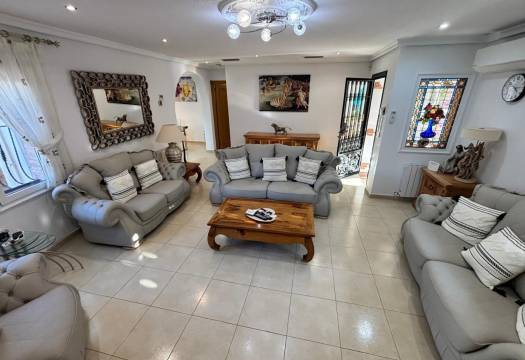 Resale - Detached House / Villa - Ciudad Quesada - CENTRO