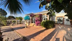 Resale - Detached House / Villa - Ciudad Quesada - CENTRO