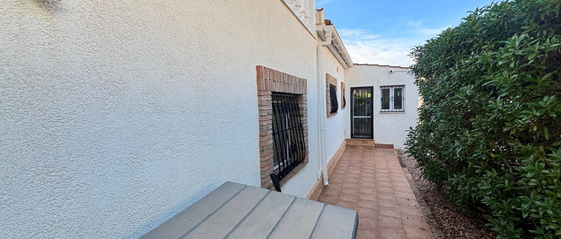 Resale - Detached House / Villa - Ciudad Quesada - CENTRO