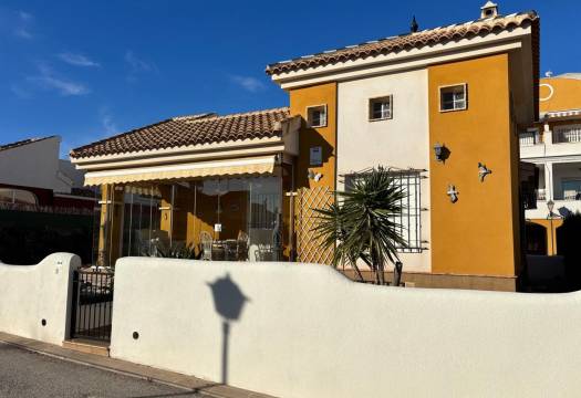 Resale - Detached House / Villa - Los Montesinos - Urbanizacion montesol