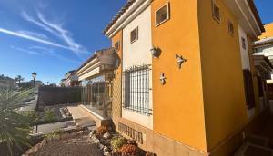 Resale - Detached House / Villa - Los Montesinos - Urbanizacion montesol