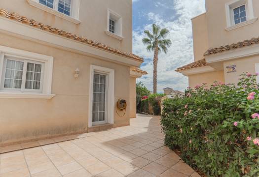 Resale - Semi-detached house - Guardamar del Segura - El Raso