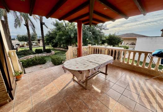 Resale - Villa - Orihuela