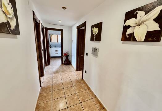 Resale - Villa - Orihuela