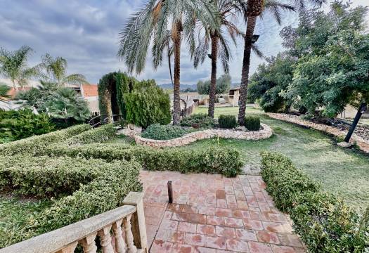 Resale - Villa - Orihuela