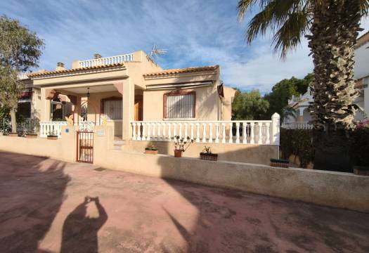 Resale - Villa - Algorfa - Montemar