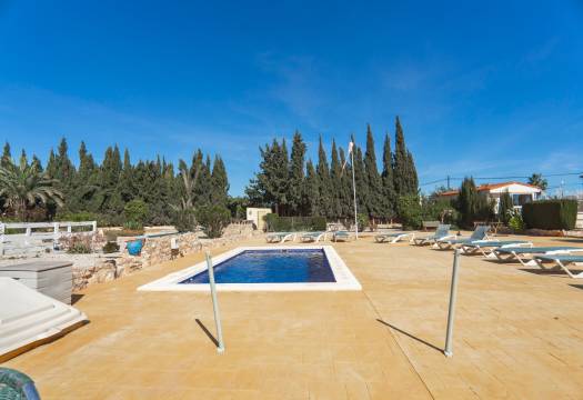 Reventa - Finca / Casa de Campo - Los Montesinos