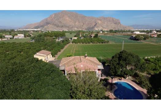 Resale - Finca / Country Property - Orihuela - San Bartolome