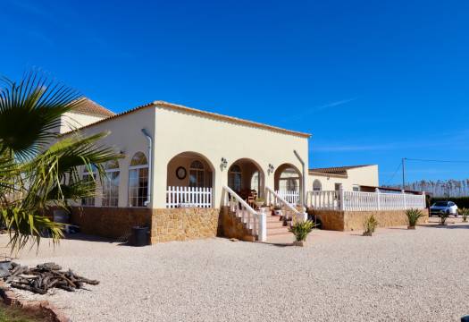 Resale - Finca / Country Property - Catral