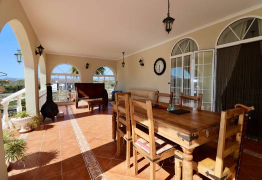 Resale - Finca / Country Property - Catral