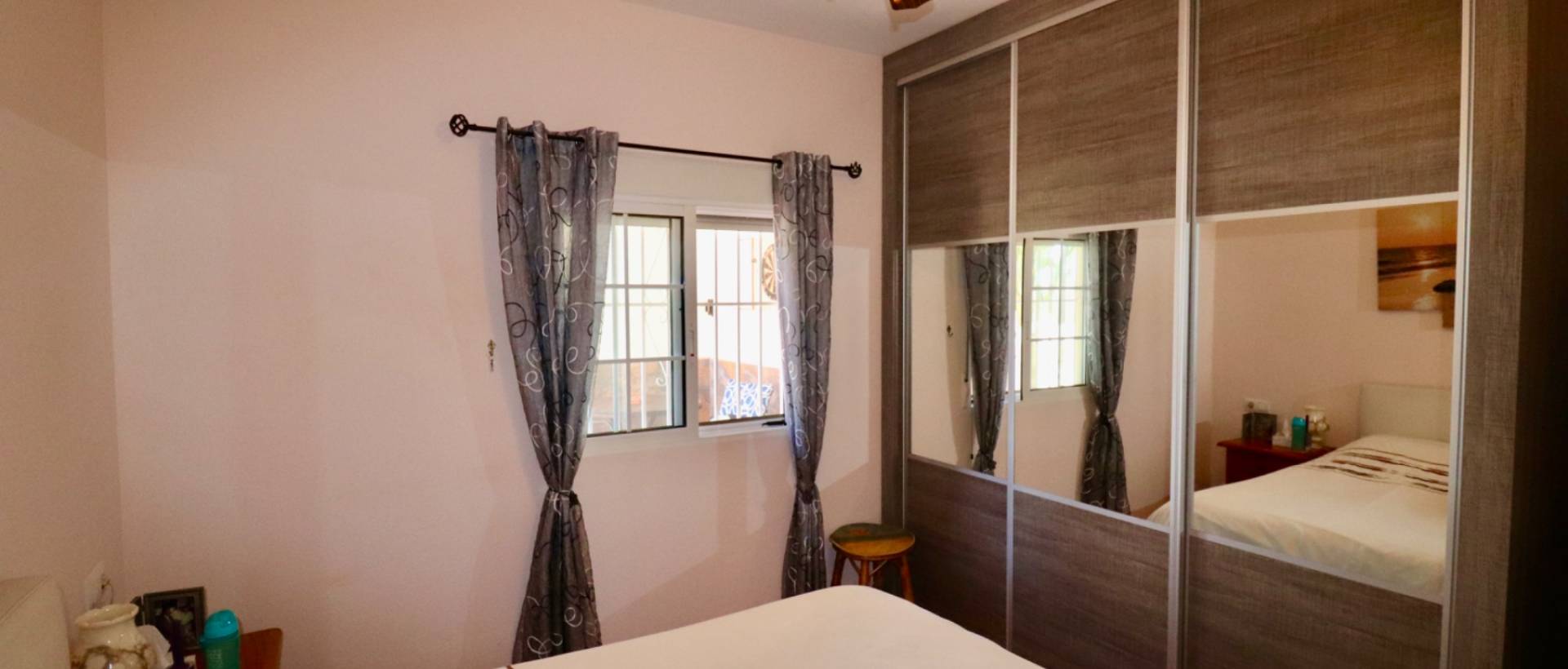 Resale - Finca / Country Property - Catral