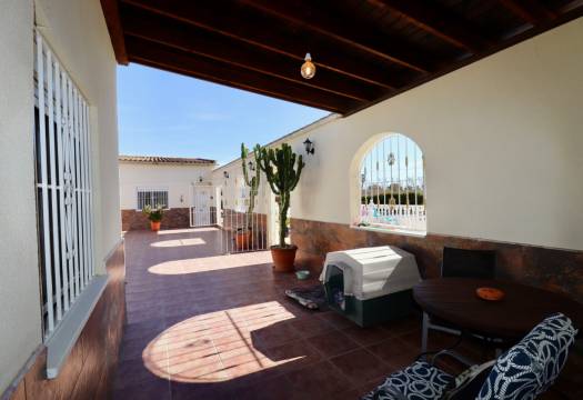 Resale - Finca / Country Property - Catral