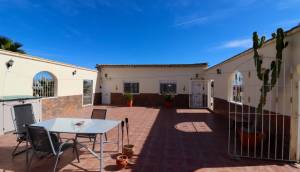 Resale - Finca / Country Property - Catral