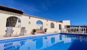 Resale - Finca / Country Property - Catral