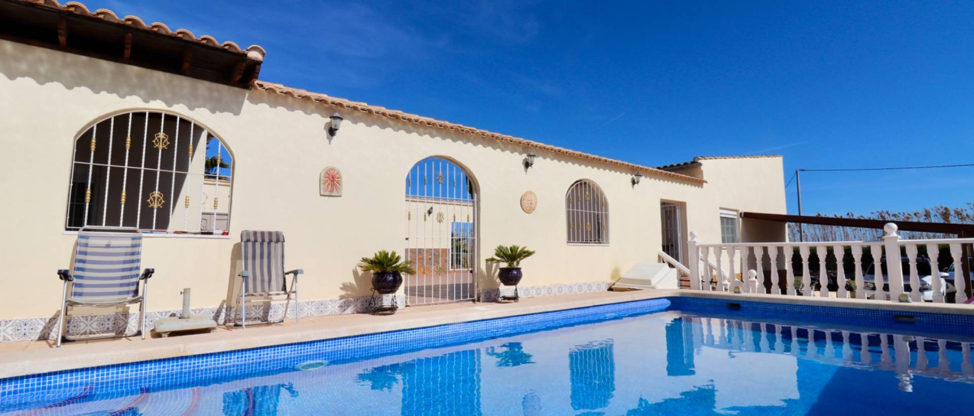 Resale - Finca / Country Property - Catral