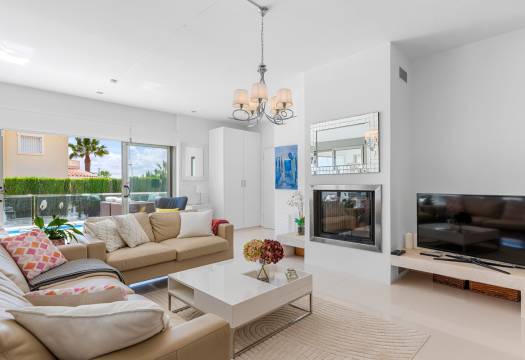 Resale - Villa - Ciudad Quesada