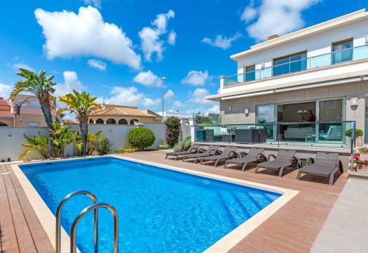 Resale - Villa - Ciudad Quesada