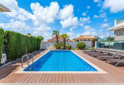 Resale - Villa - Ciudad Quesada